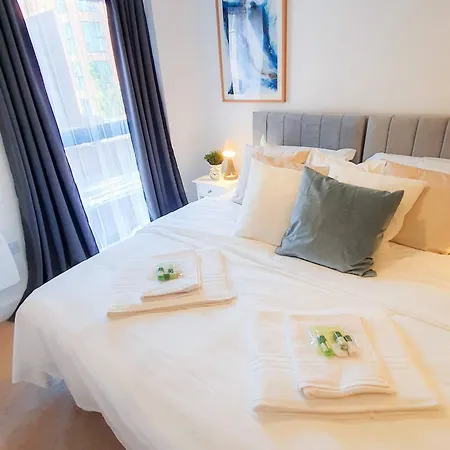 Lovely Flat In Kiln Close With Free Parking Gloucester Exterior photo