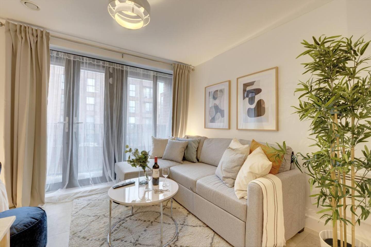 Lovely Flat In Kiln Close With Free Parking Apartamento