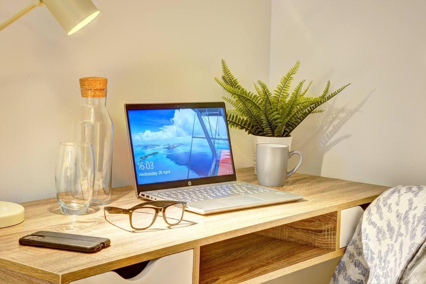 Apartamento Lovely Flat In Kiln Close With Free Parking *