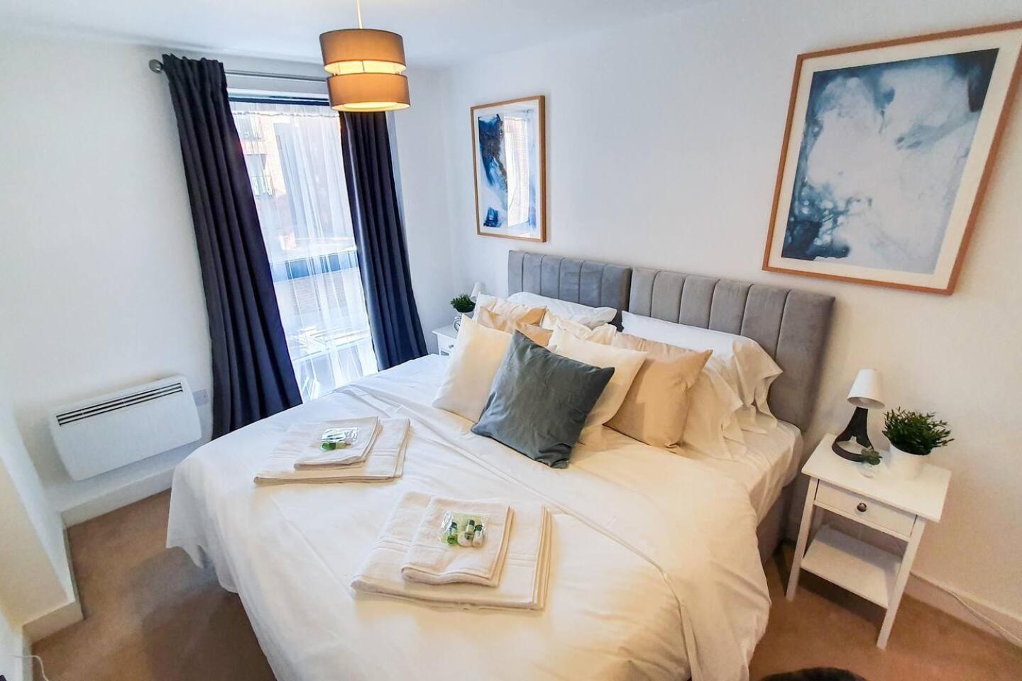 Apartamento Lovely Flat In Kiln Close With Free Parking Gloucester